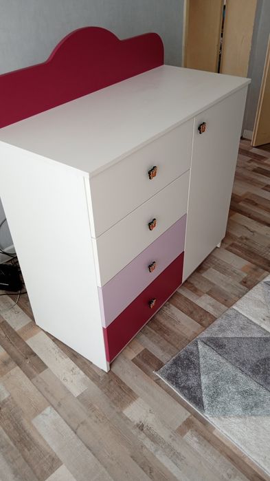 Скрин шкаф за принцеса