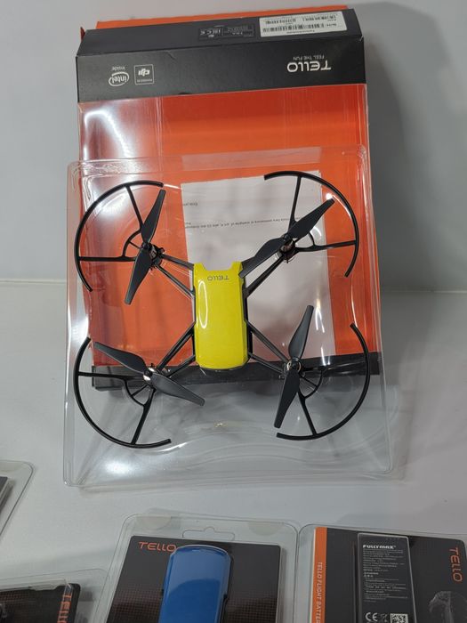 Pachet Drona Dji Tello 2 bat + 3 fete la cutie!