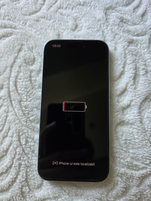 Iphone 15, 128gb, 87% baterie, spart pe spate