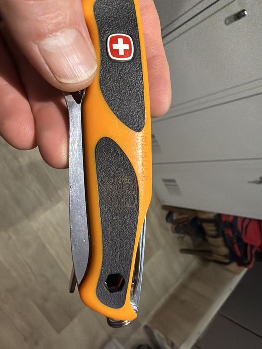 Официален нож на ПСС