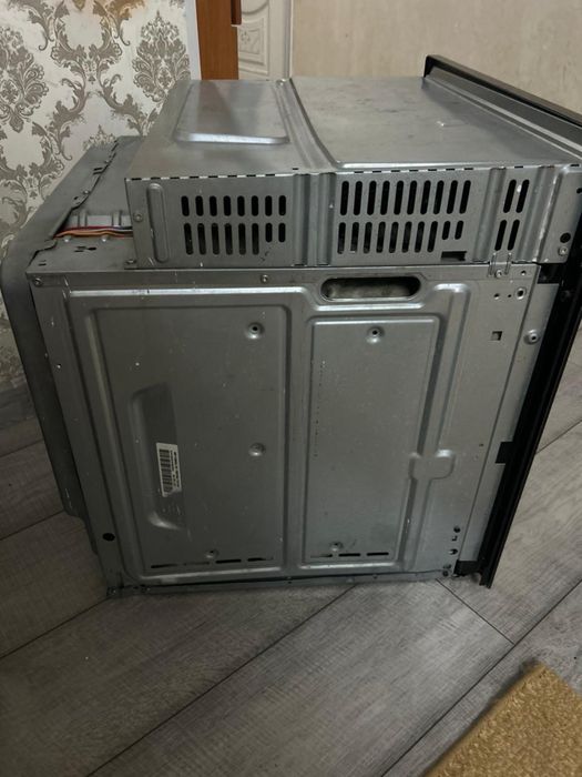 Встроенную духовку Bosch