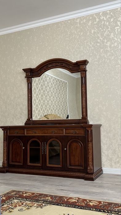 Продам сервант для гостиной