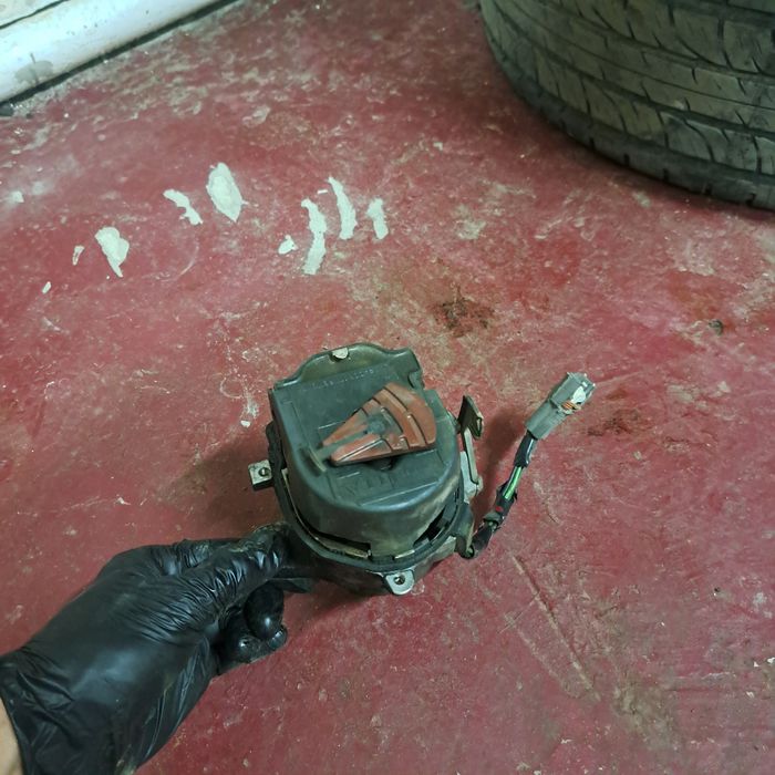 Запчасти бу тойота карина е