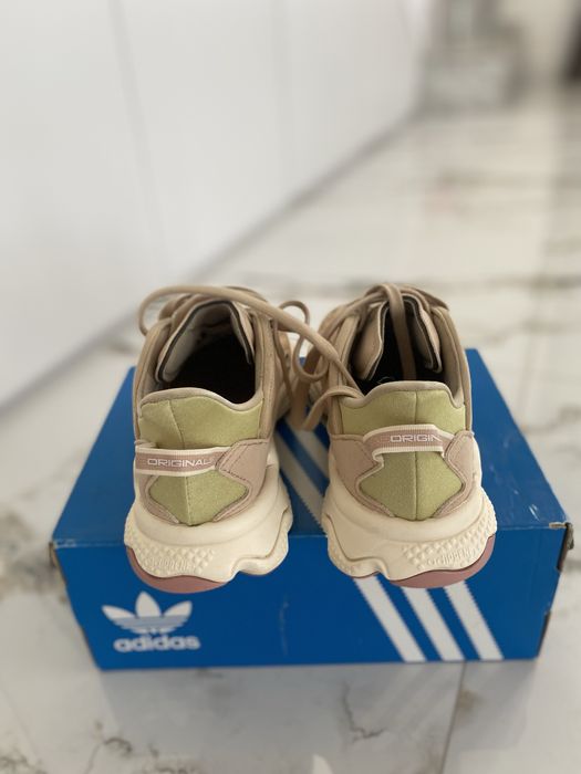 Adidasi ozweego originali