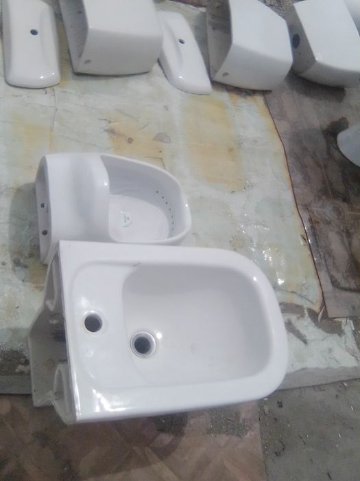 Улица Азаттык дом51  Продам биде,писюар.