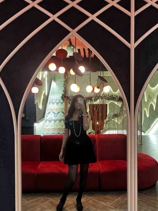 Чёрные короткое платье