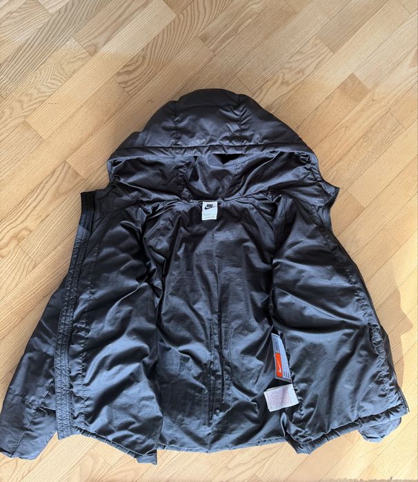 Nike зимно яке, размер M (137-147см)