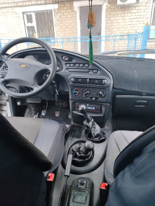 Продам шевролет нива