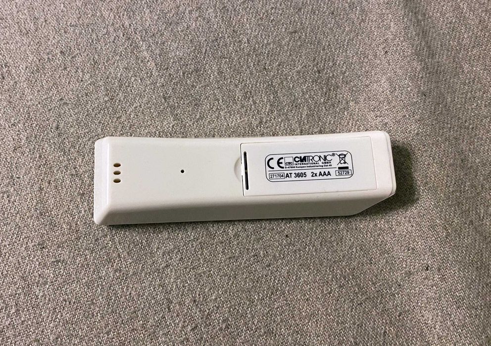 Alcooltester Clatronic AT 3605 digital cu afișaj iluminat roșu