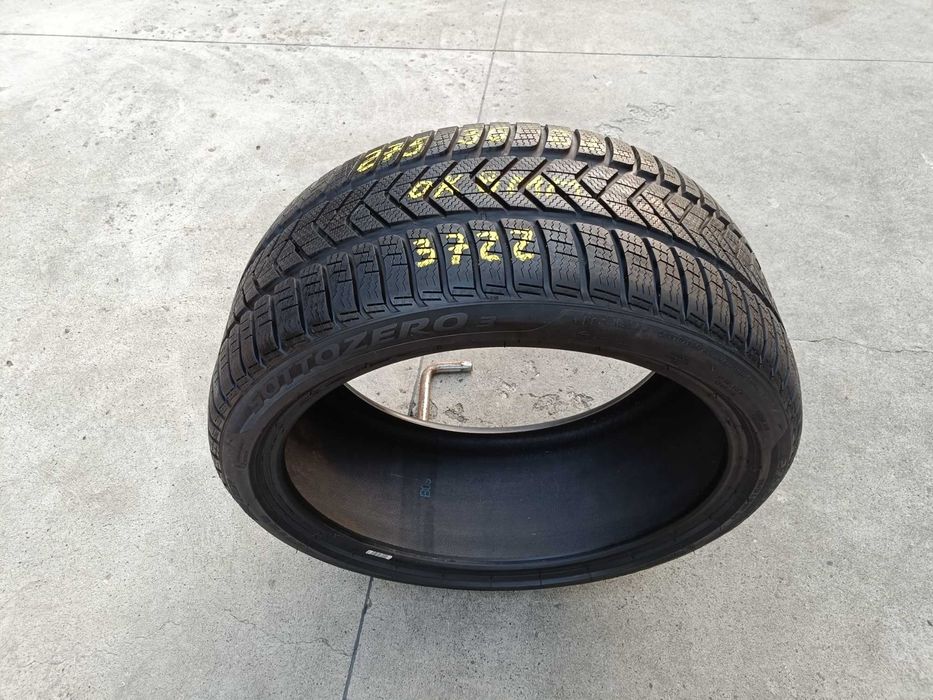 O anvelopa iarna 275 35 21 pirelli sottozero 3 profil de 8 mm