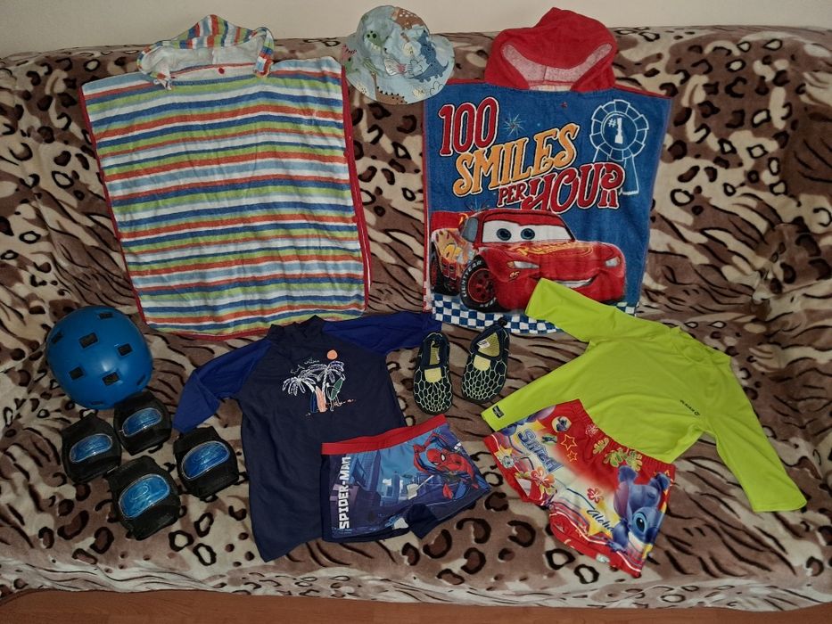 LOT înot,slipi,bluze UV,prosoape,basca+papuci apă nr33+cască/apărători