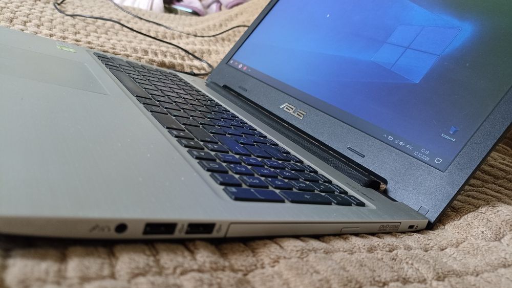 Ноутбук Asus на обмен