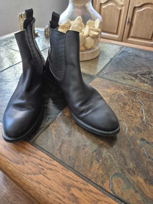 Botine lucrate manual