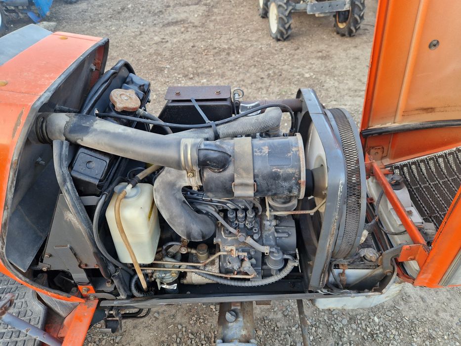Tractor Kubota Aste 17 cp cu freză