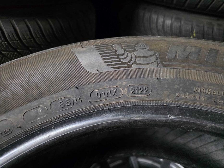 2бр Зимни гуми 225 60 18 - Michelin