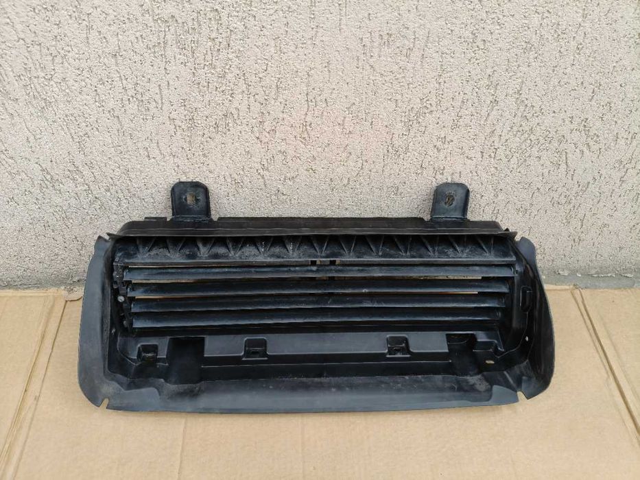 Grila activa / Volet aer radiatoare Dacia Duster 2 2018-2023 cod 214f63070R