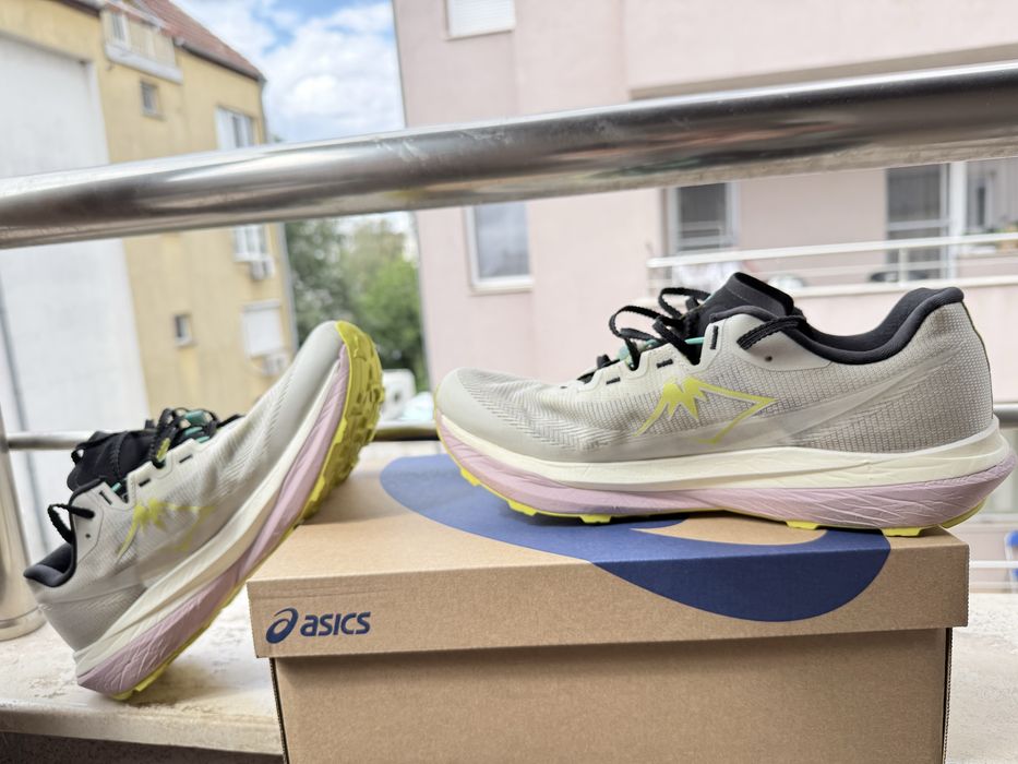 Маратонки Asics FujiSpeed 4