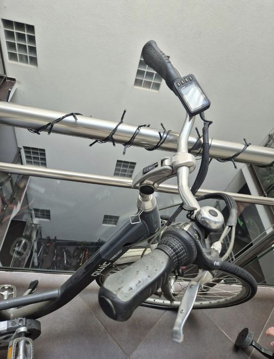 Vând bicicleta electrica Quick