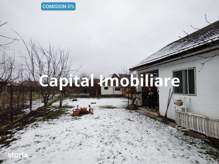 Casa cu mansarda, 7 camere, anexe, Sanmartin