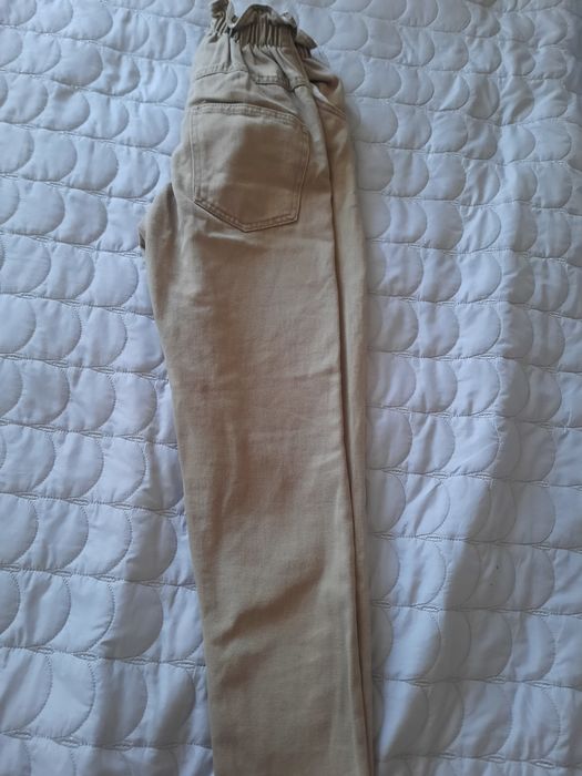 Бежов дамски панталон