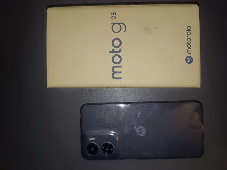 продам телефон Motorolog05