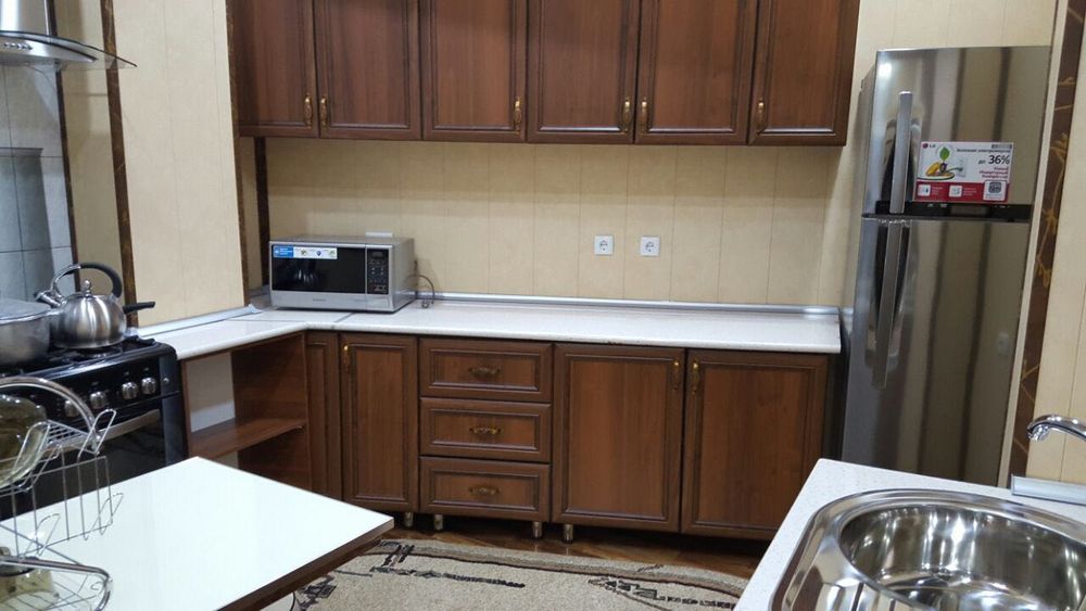 Сдаю квартиру в центре, Госпитальный, 2/2/4, 650 у.е., ремонт, техника