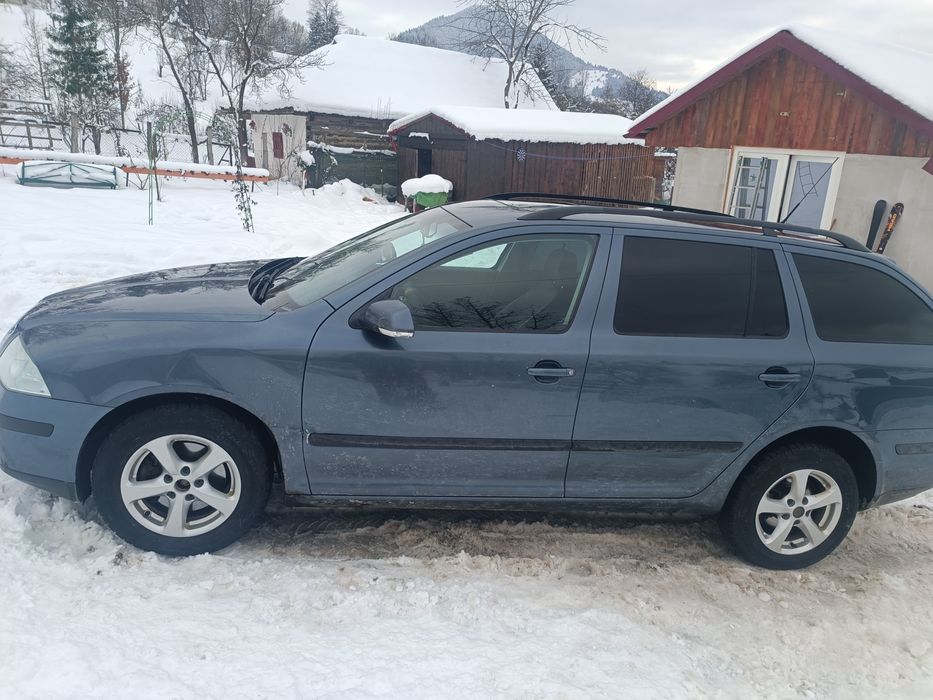 Skoda Octavia DSG  ușor avariată