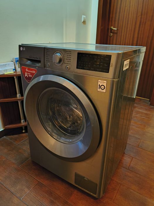 Mașină de spălat rufe