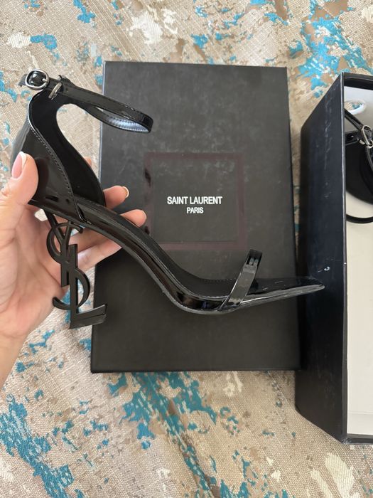 Продам босоножки под ysl