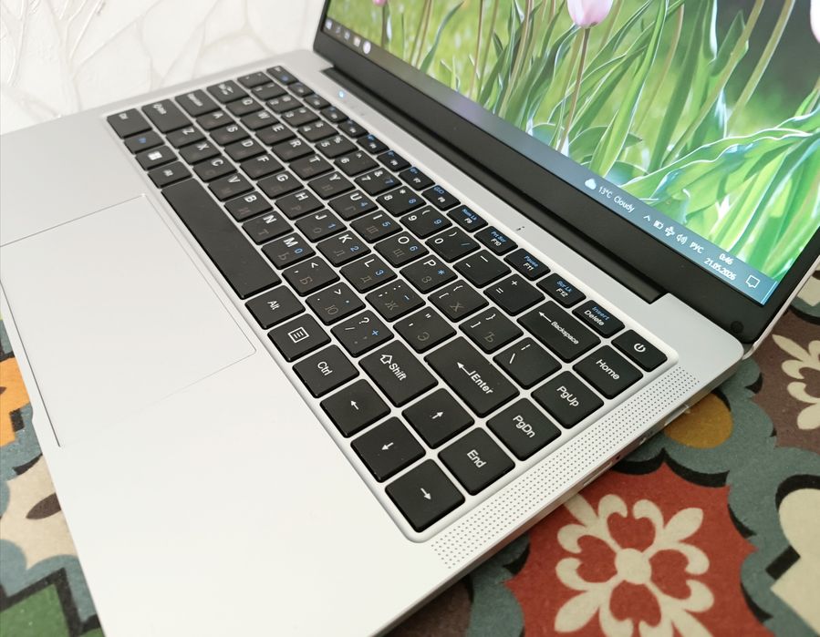 Notebook HYDRA + SSD m.2 / ОЗУ 6Гб.
