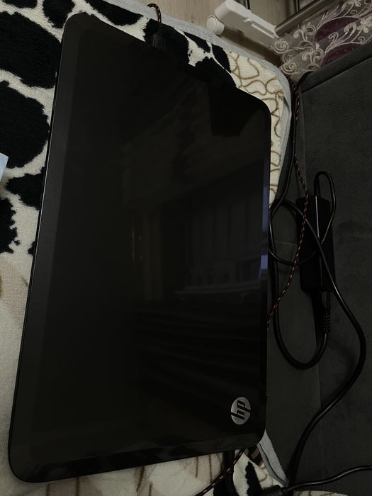 Ноутбук сатылады