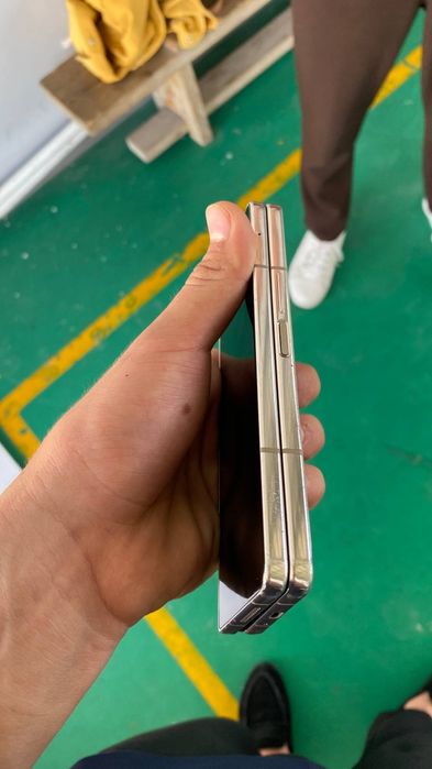 Samsung z fold 4