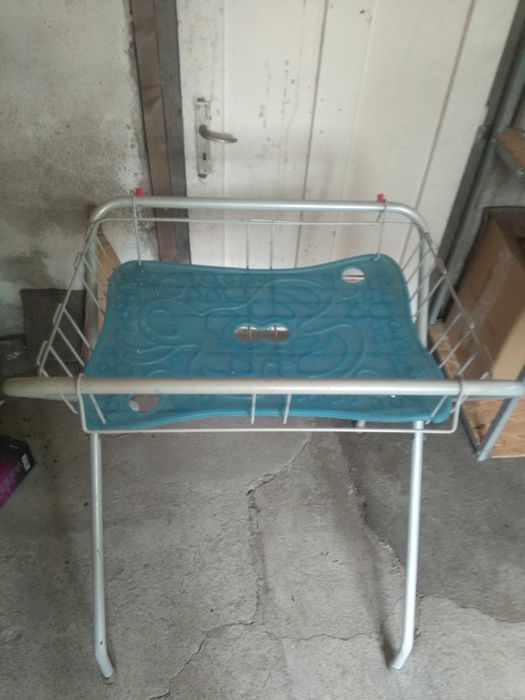 Бебешко корито със стойка