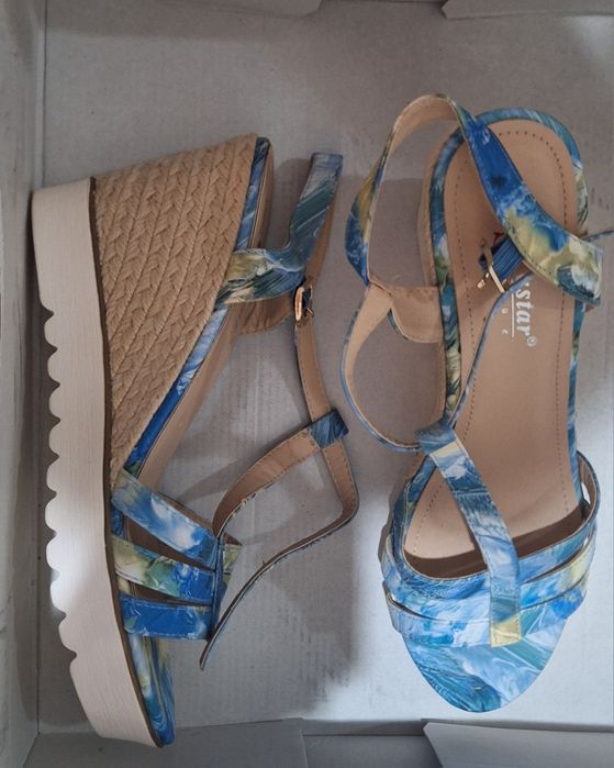 Sandale albastre