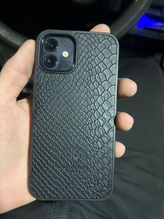 продается iphone 12 в отличном состаяние