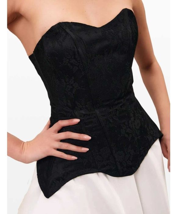 Продам корсет женский