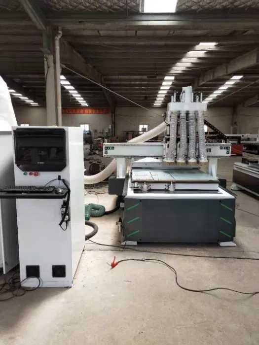 Фрезерный станок с ЧПУ 4 шпинделя 1300×2500 | CNC станок для МДФ, ДСП
