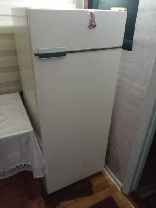 продам холодильник