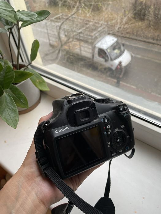 Canon rebel t3 (1100d)