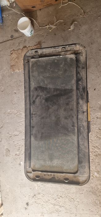 Продам стекло для люка.
