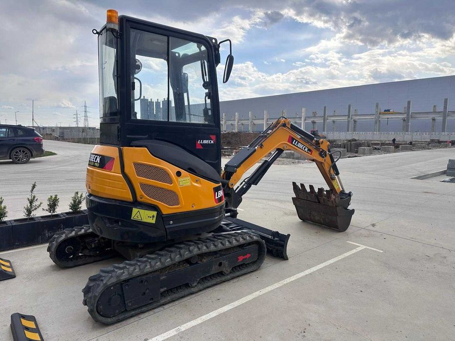 Execut excavari / sapaturi / decopertari / demolari / defrisari etc.