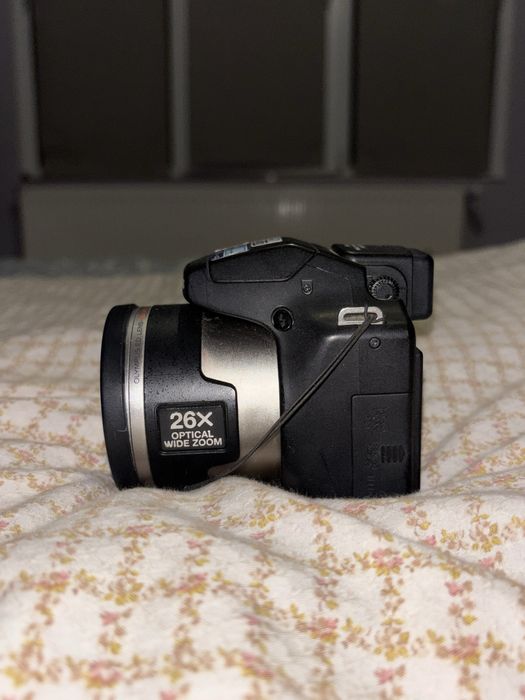 Камера olympus 26 optical wide zoom като чисто нова без забележки