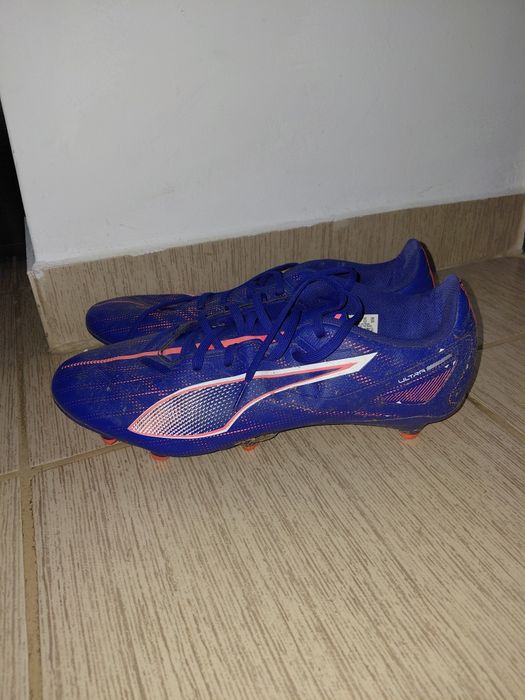 Ghete de fotbal Puma