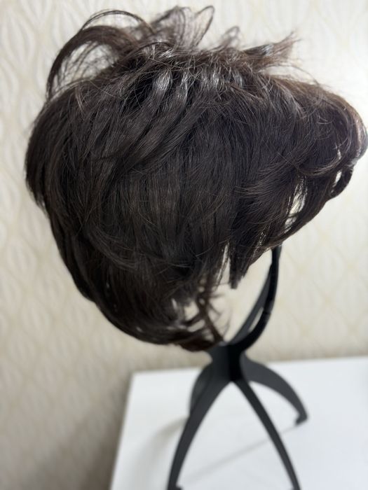 Оптом сумки, очки, косметика, парики.