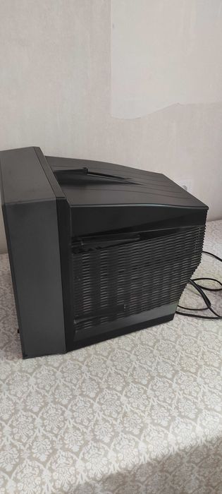 Маленький телевизор  SONY