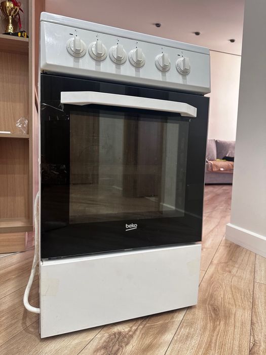 Продается электро плита BEKO