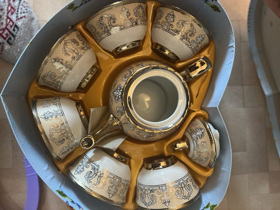 Посуда чайник и пиалки