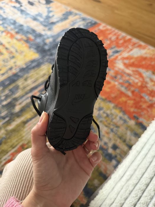 NIKE боти/ обувки за момче