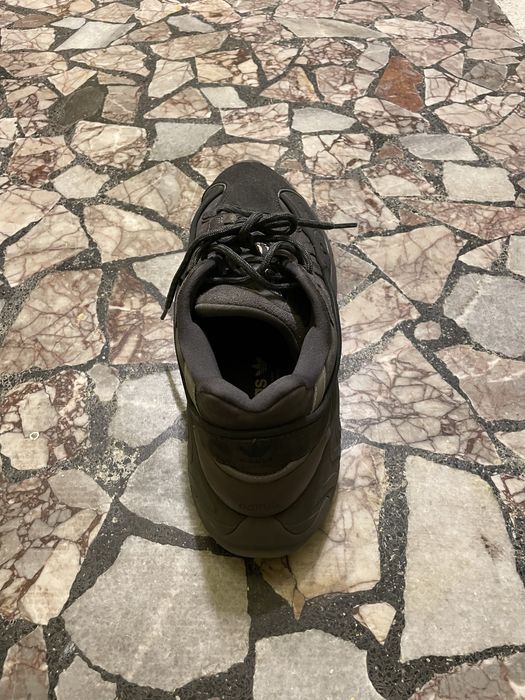 маратонки Adidas Oznova