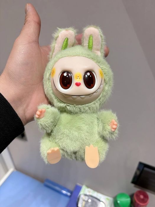 Продаётся игрушка Лабубу